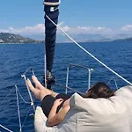 Ботель Cleopatra Boat Corfu