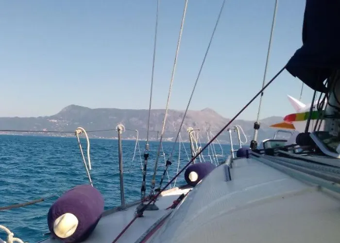 Cleopatra Boat Corfu コルフ島