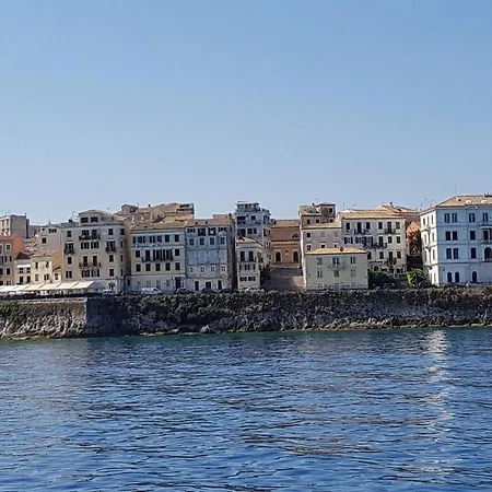 ספינת מלון Cleopatra Boat Corfu *